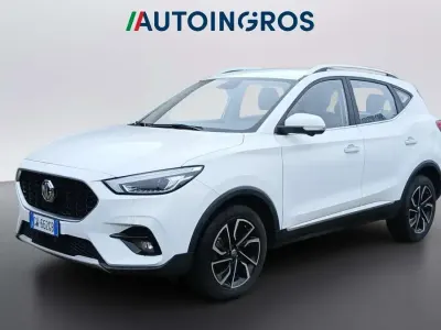 Usata MG ZS Luxury 106 CV (77 kW) 2024 Bianco SUV
