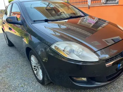 Usata Fiat Bravo Dynamic 120 CV (88 kW) 2008 Grigio Utilitaria