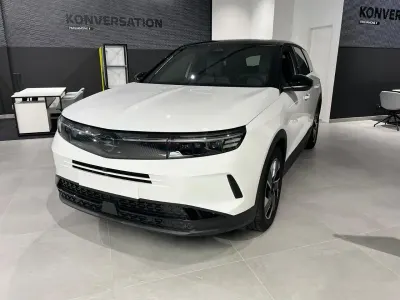 Nuova Opel Grandland X 145 CV (106 kW) 2025 Bianco SUV