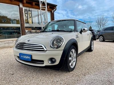 Usata Mini ONE 74 CV (54 kW) 2010 Beige Utilitaria