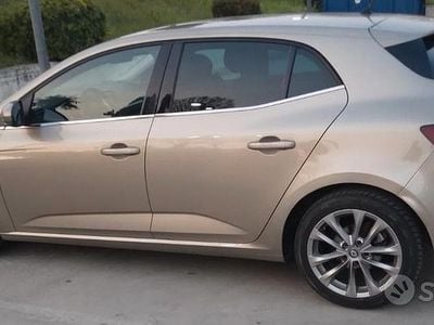 Usata Renault Mégane IV 110 CV (80 kW) 2017 Berlina