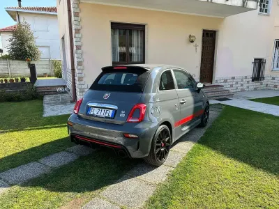 Usata Abarth 695C 165 CV (121 kW) 2017 Grigio Cabrio