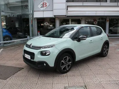 Usado Citroën C3 Feel 68 CV (50 kW) 2019 Verde Utilitario
