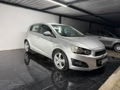 Usata Chevrolet Aveo LS 84 CV (61 kW) 2012 Grigio Berlina
