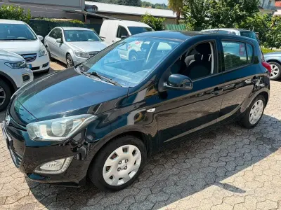 Usata Hyundai i20 Classic 85 CV (62 kW) 2013 Nero Utilitaria
