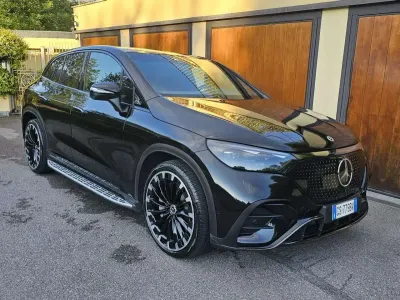 Usata Mercedes EQE500 AMG Line Premium Plus 135 kW (184 CV) 2023 Nero SUV
