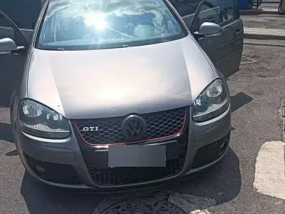 Usata VW Golf V GTI 200 CV (147 kW) 2007 Grigio Berlina
