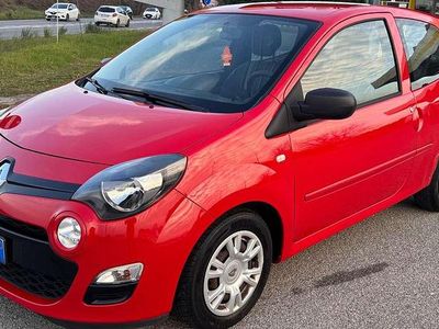 Usata Renault Twingo 75 CV (55 kW) 2012 Rosso Utilitaria