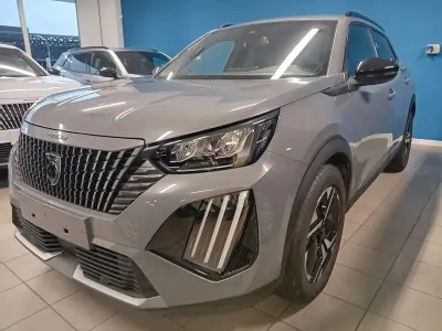 Usata Peugeot 2008 Allure 102 CV (75 kW) 2024 Other SUV