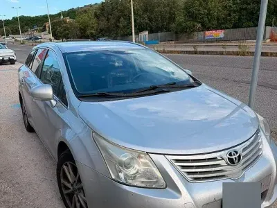 Usata Toyota Avensis 126 CV (92 kW) 2011 Grigio Station wagon
