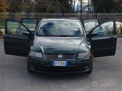 Usata Fiat Stilo Active 80 CV (58 kW) 2002 Verde Berlina