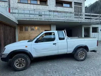 Usata Nissan King 1999 Bianco Pick-up