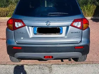Usata Suzuki Vitara 120 CV (88 kW) 2018 Grigio SUV