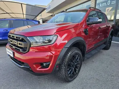 Usata Ford Ranger 213 CV (156 kW) 2022 Rosso Pick-up