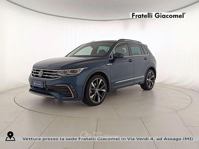 Usata VW Tiguan R-line 150 CV (110 kW) 2023 Nightshade blue metallizzato SUV