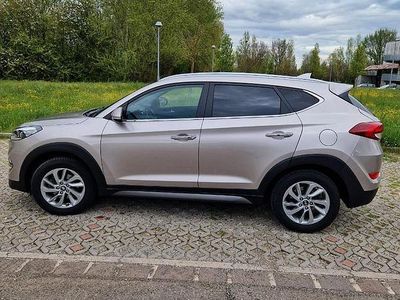 Usata Hyundai Tucson Xpossible 116 CV (85 kW) 2016 Grigio SUV