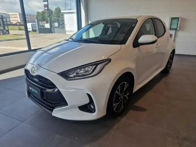 Nuova Toyota Yaris Trend 116 CV (85 kW) 2026 Bianco Utilitaria