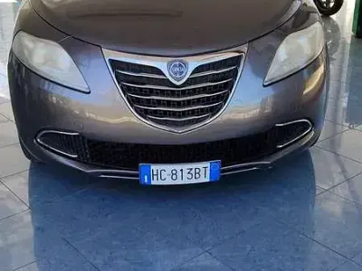 Usata Lancia Ypsilon