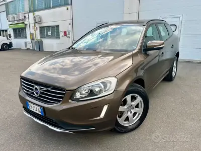 Usata Volvo XC60 Kinetic 136 CV (100 kW) 2014 Marrone SUV