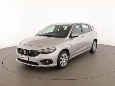 Usata Fiat Tipo Easy 95 CV (69 kW) 2018 Argento Berlina