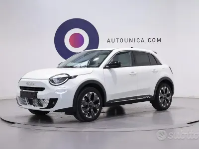 Usata Fiat 600 La Prima 101 CV (74 kW) 2025 Bianco SUV