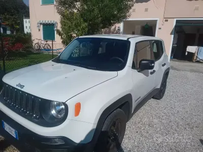 Usata Jeep Renegade 110 CV (80 kW) 2016 Bianco SUV