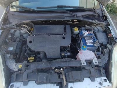 Usata Fiat Grande Punto 75 CV (55 kW) 2009 Grigio Utilitaria