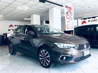 Usata Fiat Tipo Mirror 130 CV (95 kW) 2020 Marrone Berlina