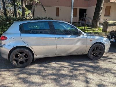 Usata Alfa Romeo 147 2003 Grigio Utilitaria