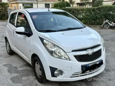Usata Chevrolet Spark 68 CV (50 kW) 2012 Bianco Utilitaria