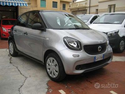 Argento metallizzato Usata 2016 Smart ForFour Utilitaria | 9900 € (Buon prezzo)
