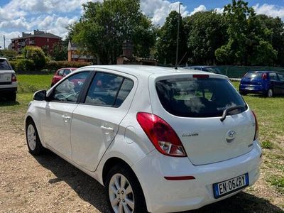 usata Hyundai i20 2012 cc1.1 Diesel adatta ai neopatent