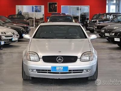 Usata Mercedes SLK200 192 CV (141 kW) 1999 Grigio Cabrio