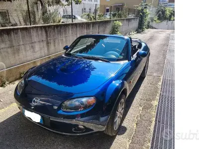 Usata Mazda MX5 126 CV (92 kW) 2007 Bluazzurro Cabrio