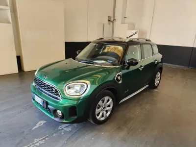 Usata Mini Cooper Countryman Business 125 CV (91 kW) 2021 Verde SUV