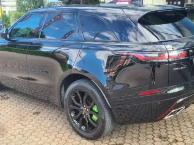 Usata Land Rover Range Rover Velar R-Dynamic 179 CV (131 kW) 2021 Nero SUV