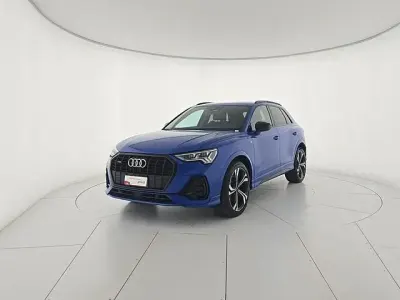 Usata Audi Q3 Exclusive 200 CV (147 kW) 2023 Blu/azzurro SUV
