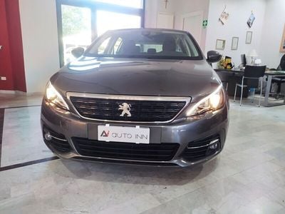 Usata Peugeot 308 Business-Line 131 CV (96 kW) 2021 Grigio Berlina