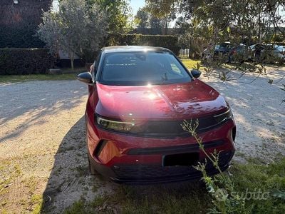 Usata Opel Mokka GS Line 101 CV (74 kW) 2022 Rosso SUV