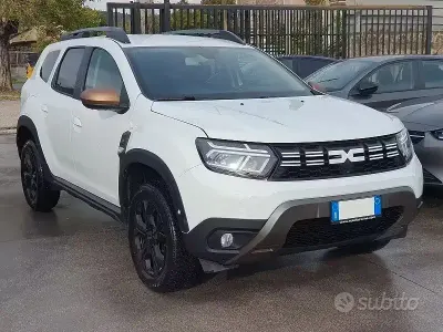 Usata Dacia Duster 101 CV (74 kW) 2023 Bianco SUV