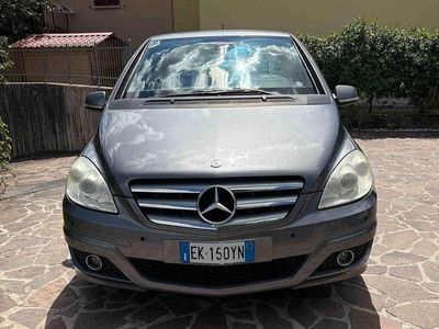Mercedes B180