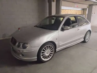 Usata MG ZR 160 CV (117 kW) 2002 Argento Utilitaria