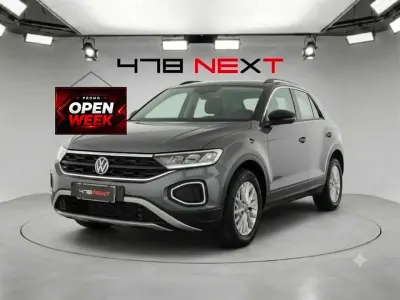 Usata VW T-Roc Life 150 CV (110 kW) 2024 Grigio SUV