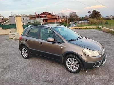 Usata Fiat Sedici Dynamic 120 CV (88 kW) 2012 Marrone SUV