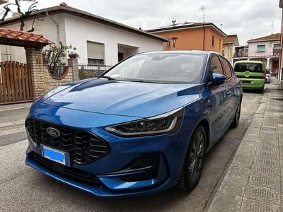Usata Ford Focus ST-Line 125 CV (91 kW) 2023 Blu/azzurro Berlina