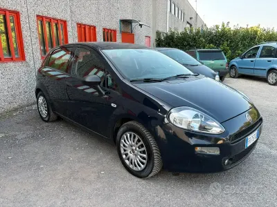 Usata Fiat Punto 95 CV (69 kW) 2018 Nero Utilitaria