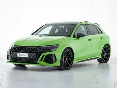 Usata Audi RS3 Sportback Ambiente 400 CV (294 kW) 2024 Verde kyalami Utilitaria