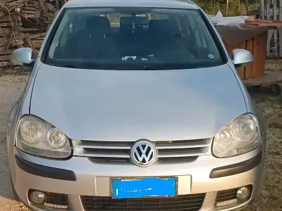 Usata VW Golf IV 105 CV (77 kW) 2004 Grigio Berlina
