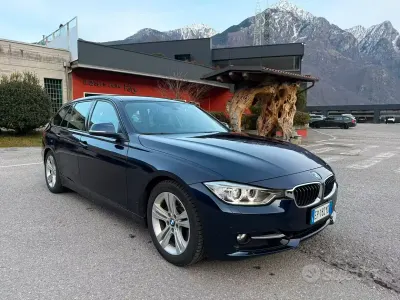 Usata BMW 328 245 CV (180 kW) 2013 Bluazzurro Station wagon