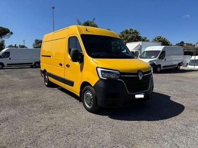 Renault Master T28